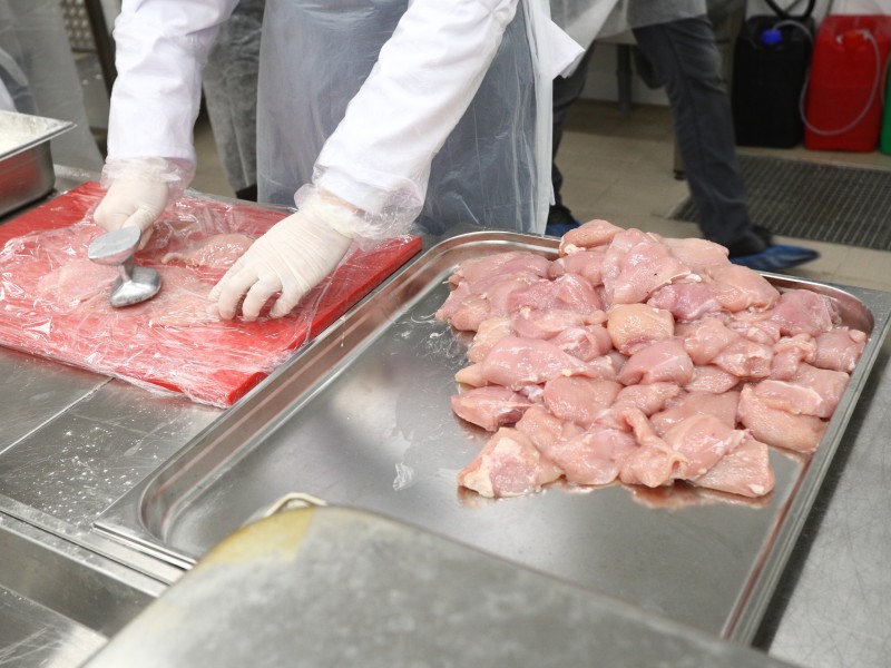В России фиксируется профицит мяса птицы